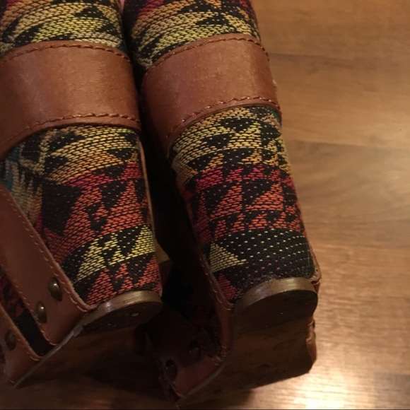 Betsey Johnson > Platform wedge heels - Picture 8 of 8